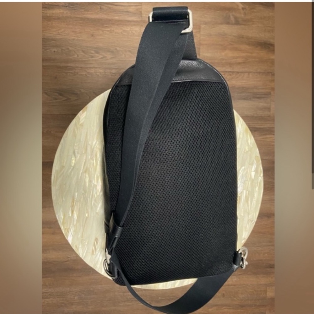 (Unistyle) NWOT Coach Black Leather Charles Pack - Picture 2 of 8
